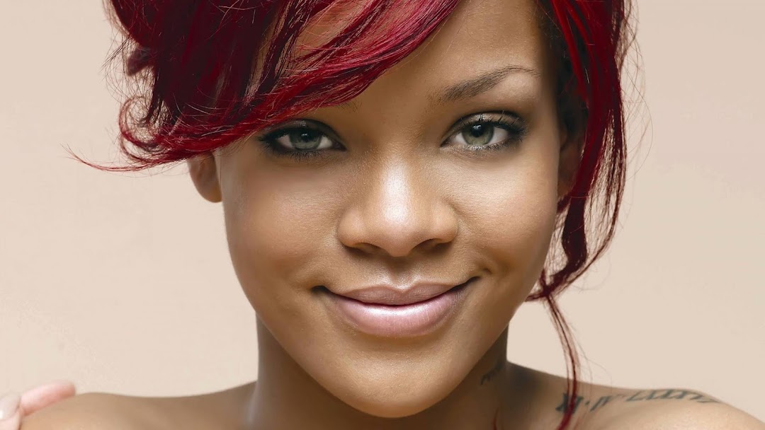 Rihanna HD Wallpaper 4