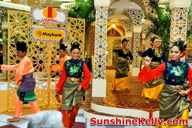 1 Utama, Pillars of Celebration, raya decoration at the mall, performance at the mall, malay traditional dance