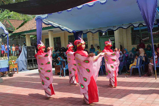 Tari Kupu Kupu Kegiatan Perpisahan