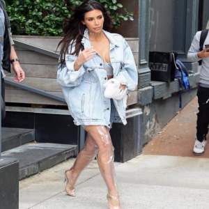 Botas plásticas de Kim Kardashian decepcionan
