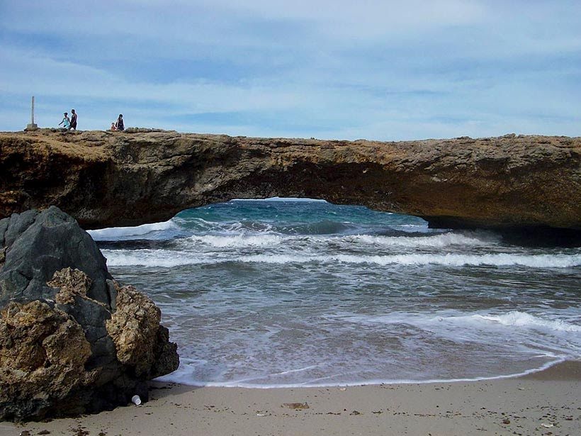 Natural Bridge - o que fazer em Aruba. Foto: Wikimedia Commons Natural Bridge - o que fazer em Aruba. Foto: Wikimedia Commons