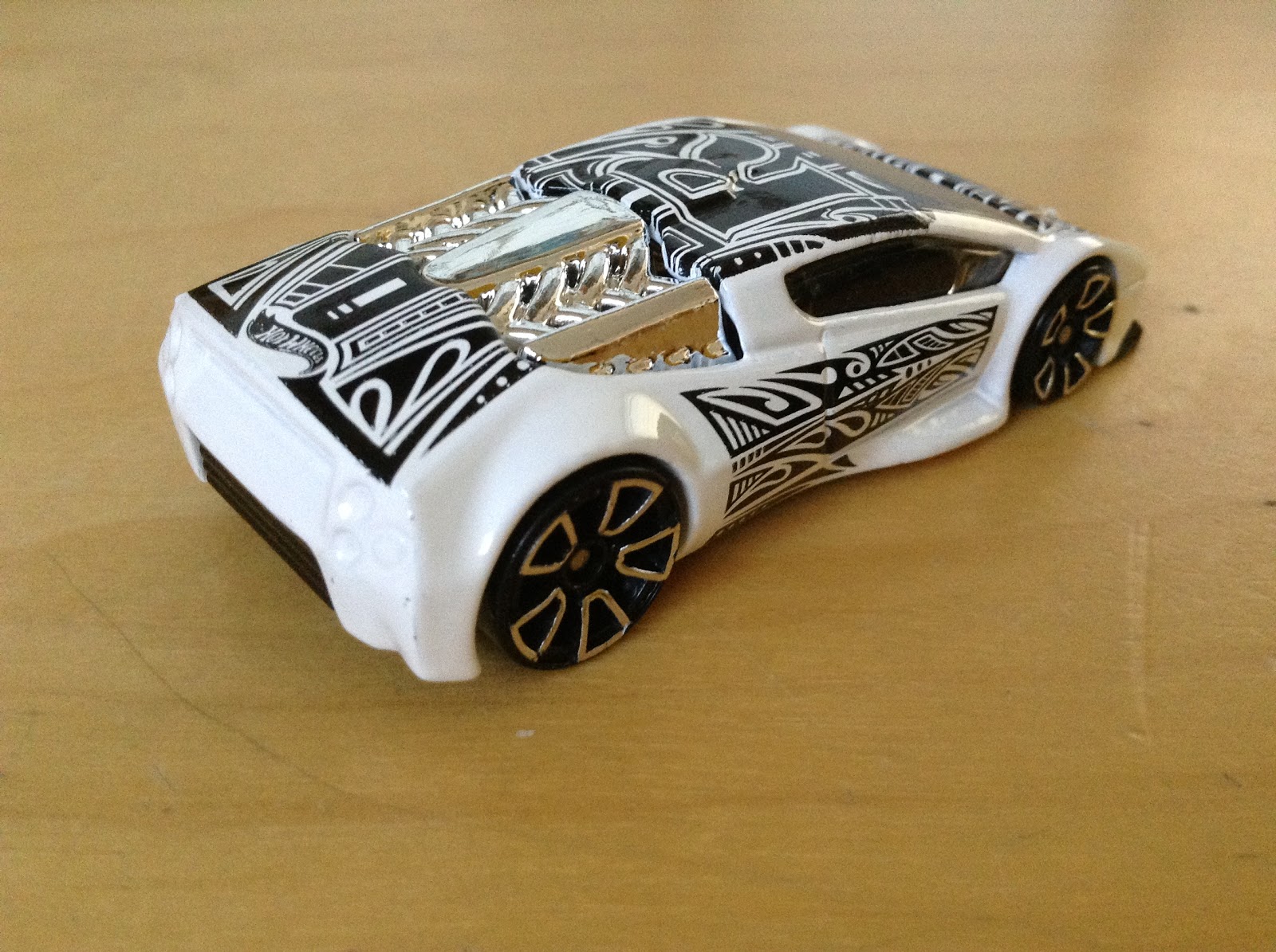 JULIAN'S HOT WHEELS BLOG Zotic (2017 HW Art Cars)