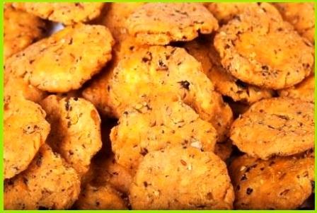 Besan Methi Mathri Recipe