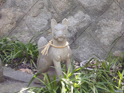 産湯稲荷神社白狐 産湯稲荷神社白狐