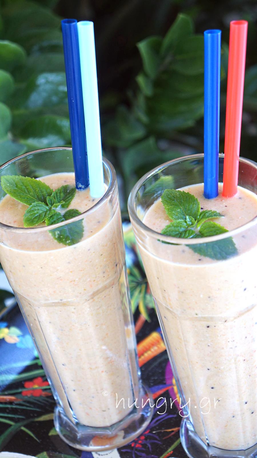 Kitchen Stories Banana, Carrot, Orange Smoothie Low Carb