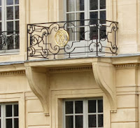 Balcon sur jardin de l'hôtel d'Aumont à Paris