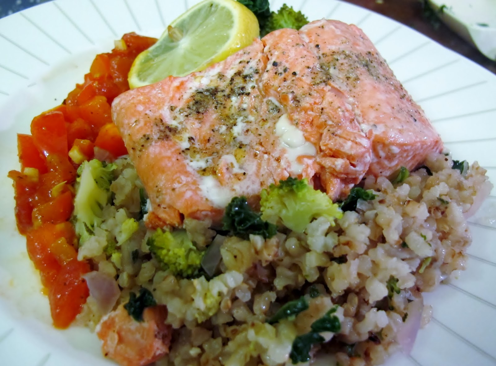 Dinner Place: One-Pan Salmon and Kale on Brown Rice