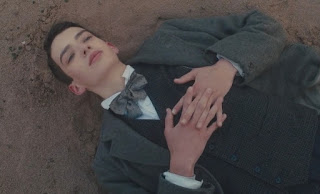 Sakin Batı Jay Cavendish slow west kodi smit-mcphee