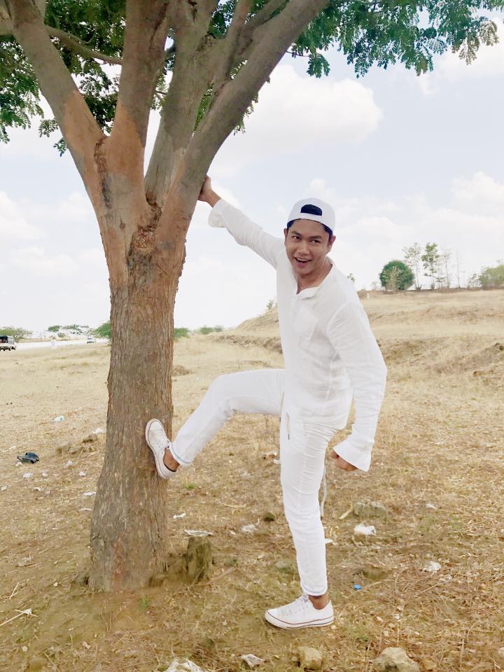 Myanmar Idol Host Kyaw Htet Aung White Outfit Fashion Snaps