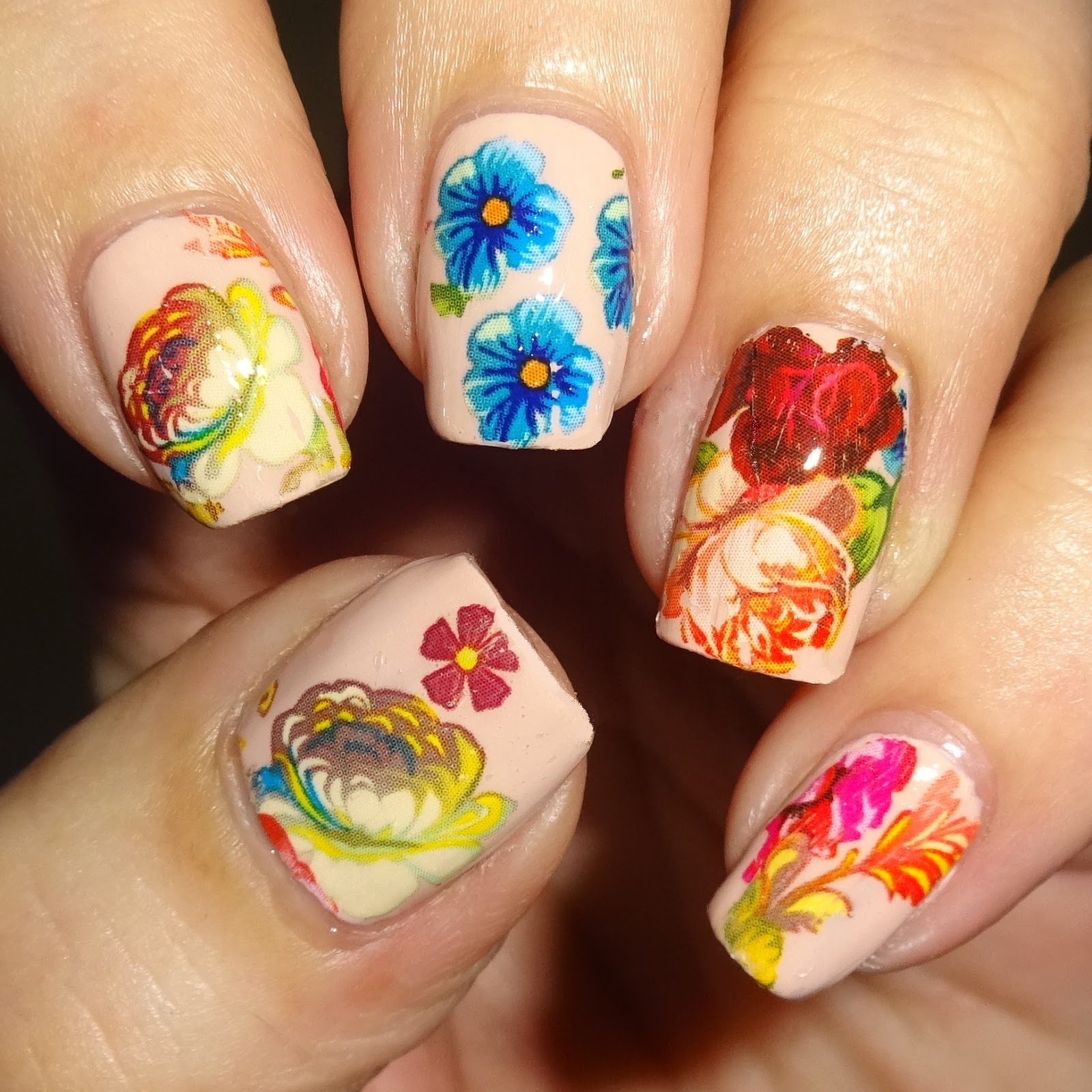 Wendy's Delights Summer Flower Nail Foil from Charlies Nail Art