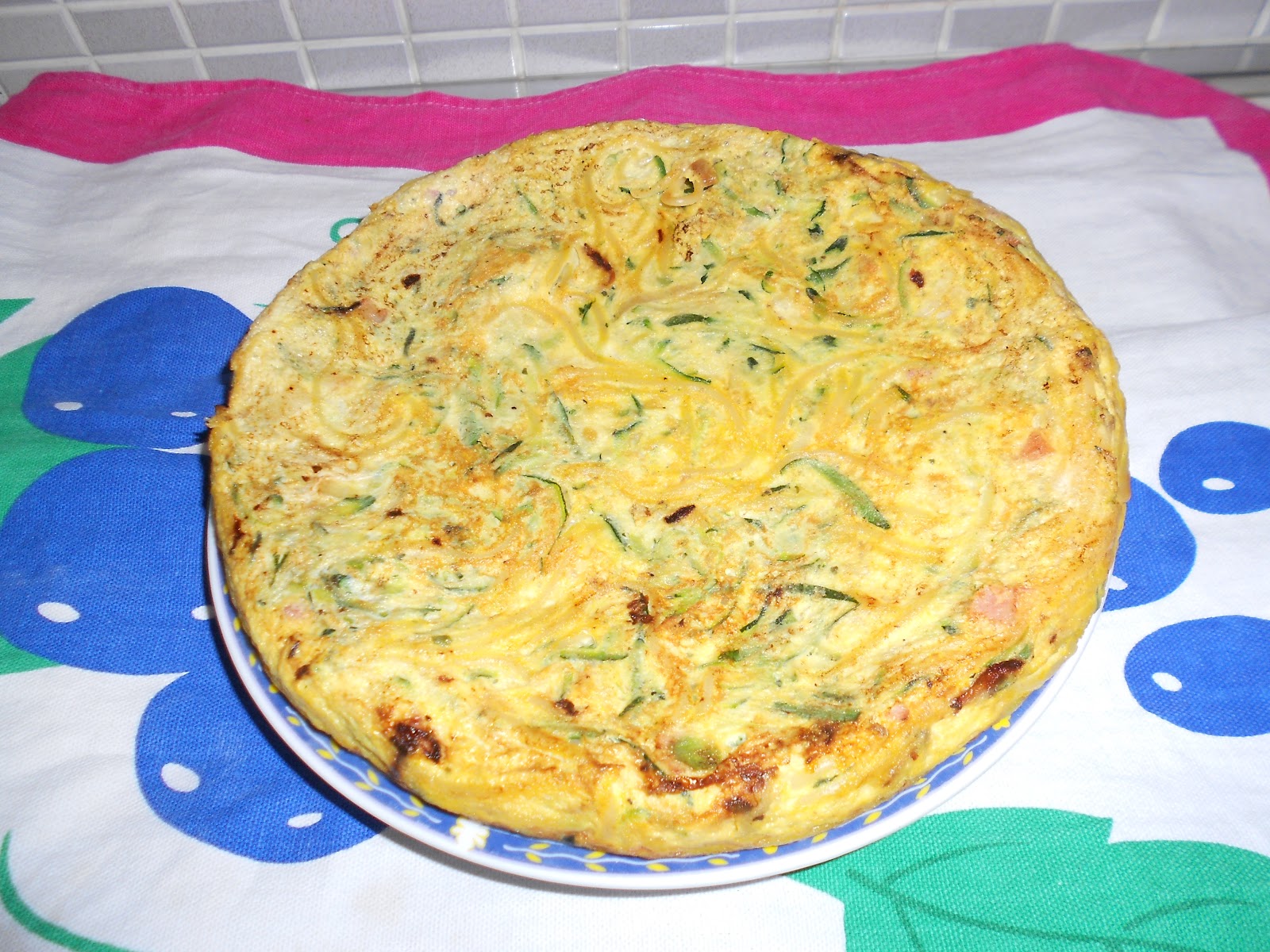 Sfornelliamoci Frittata di pasta, zucchine e pancetta