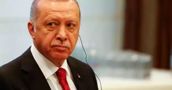 Ερντογάν: «Έλληνες μην πυροβολείτε πρόσφυγες - Μπορεί να χρειαστείτε κι εσείς έλεος μια μέρα» Ερντογάν: «Έλληνες μην πυροβολείτε πρόσφυγες - Μπορεί να χρειαστείτε κι εσείς έλεος μια μέρα»