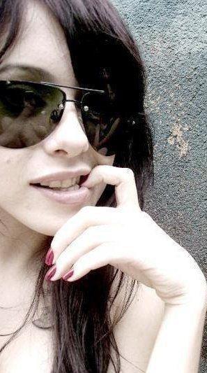 Paki Style: Girls Stylish DP for Facebook