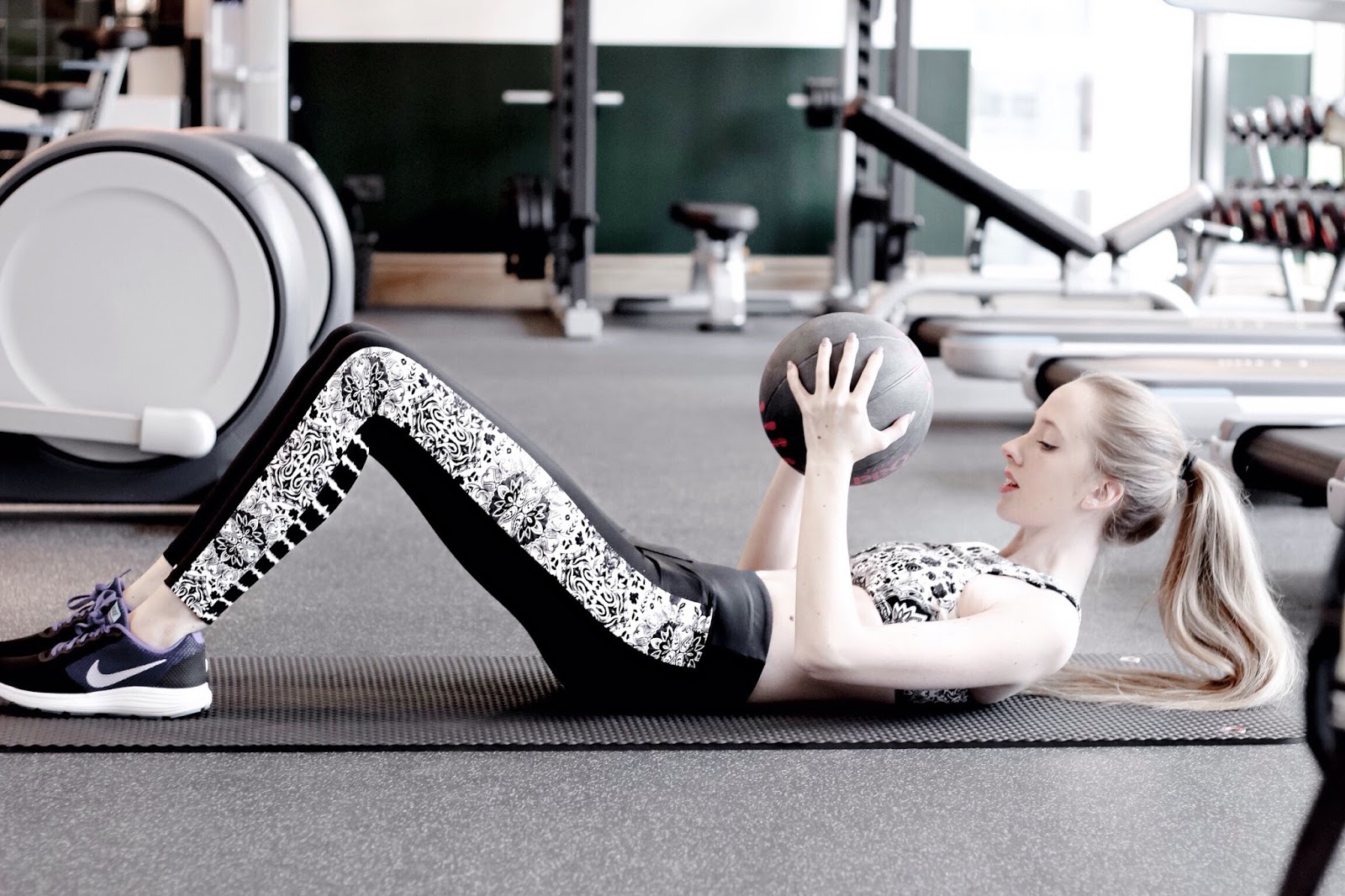 Medicine Ball Workout UK Fitness Blogger Gym Medicine Ball Workout