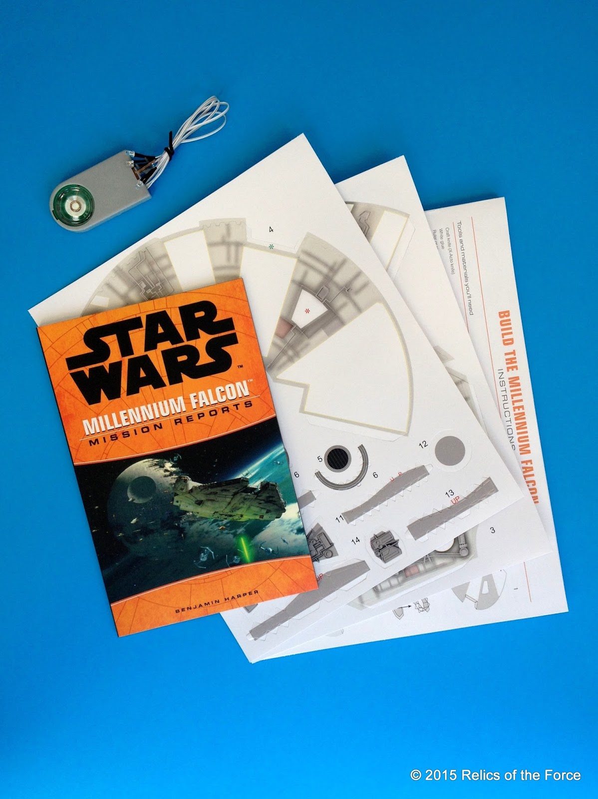 Relics of the Force: "Build the Millennium Falcon" Deluxe Paper Model Kit