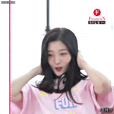 이주연 몸매부심 + 본인 비키니화보가 부끄러운 정채연.jpgif | 인스티즈