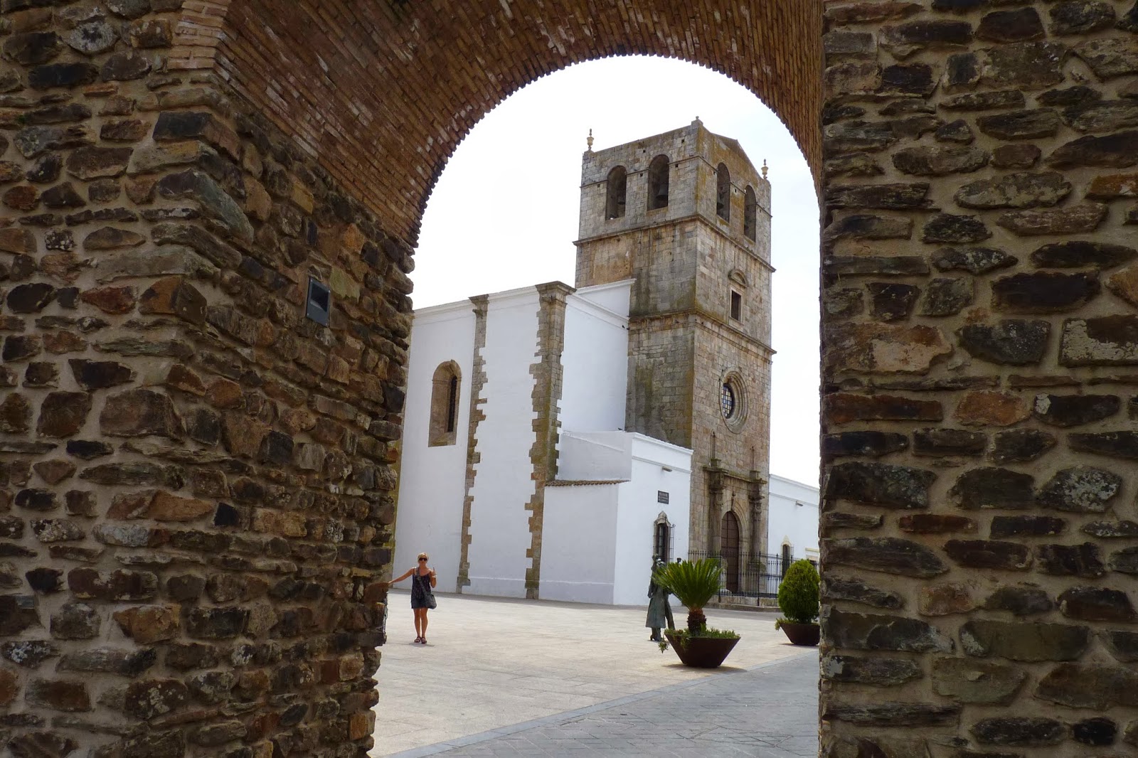Olivenza, Puerta de San Sebastián. Olivenza, Puerta de San Sebastián.