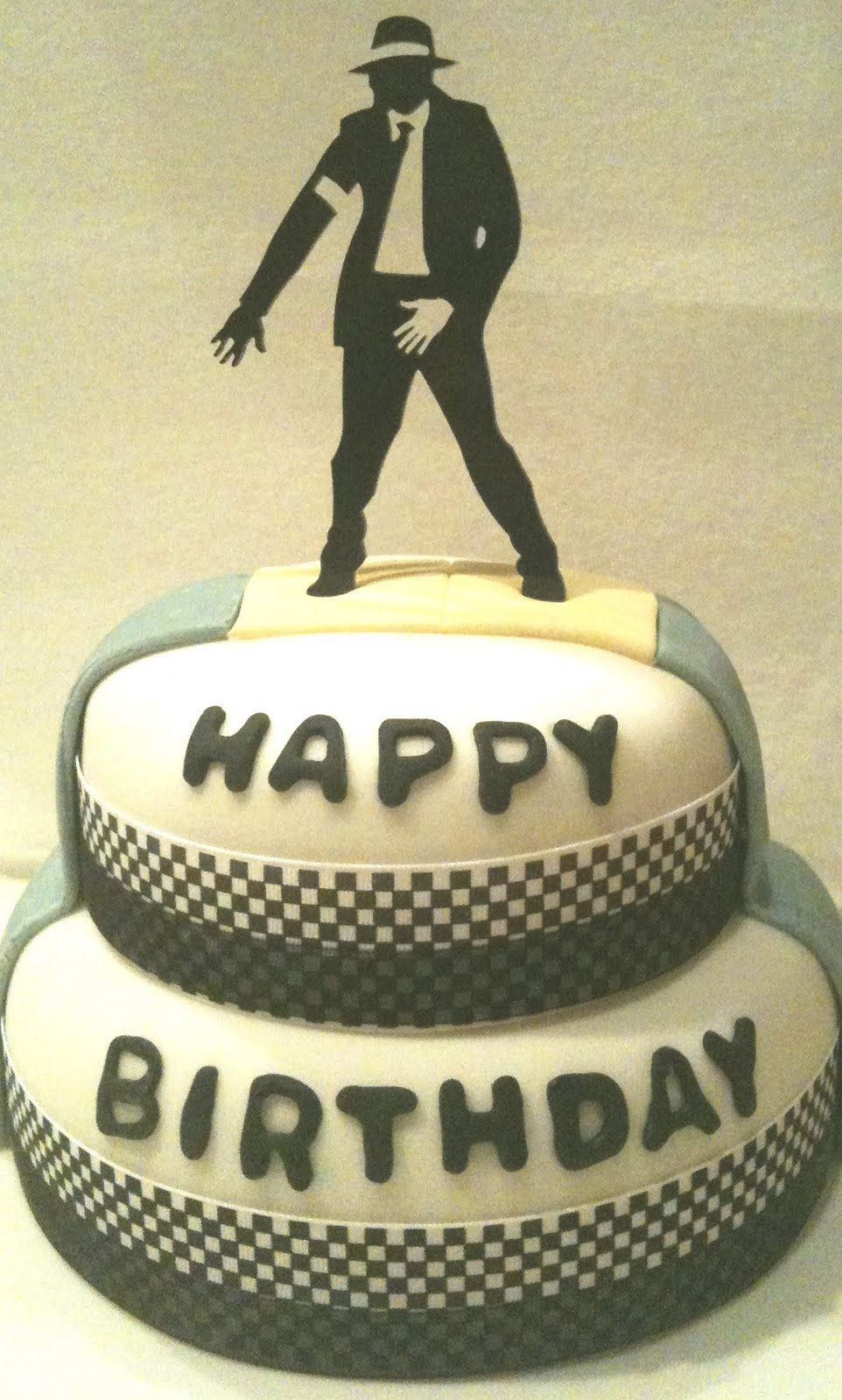 I Design: Michael Jackson cake!