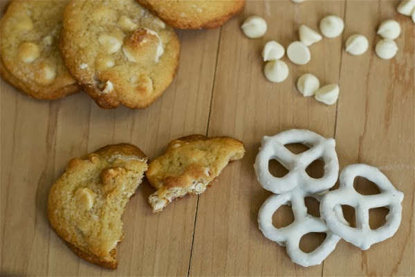 white chocolate pretzel chip cookies