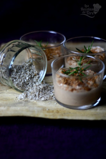 Mousse-de-chocolate-al-romero-y-sal-tererecetas-02 Mousse-de-chocolate-al-romero-y-sal-02