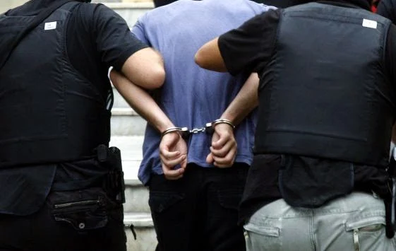 Χαλκίδα: Μπαράζ συλλήψεων για ναρκωτικά!