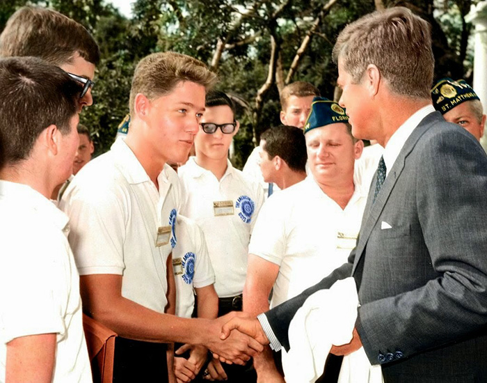 30 Pictures Of World Leaders In Their Youth That Will Leave You Speechless - Young Bill Clinton Shaking Hands