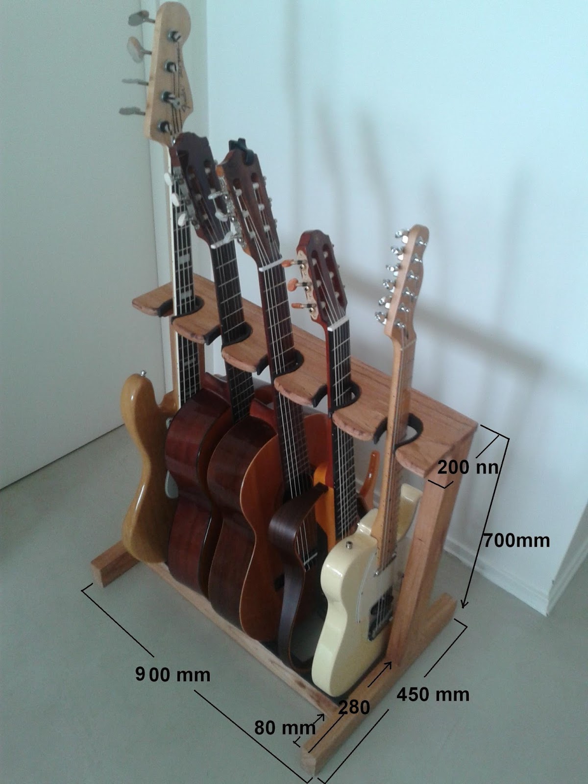 Carpintero en casa: COMO HACER UN SOPORTE DE GUITARRAS