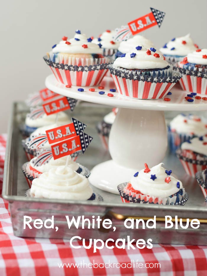 Patriotic cupcakes for your next party! These homemade red, white, and blue cupcakes are the perfect treat for any summer celebration! Celebrate 4th of July with these amazing cupcakes.