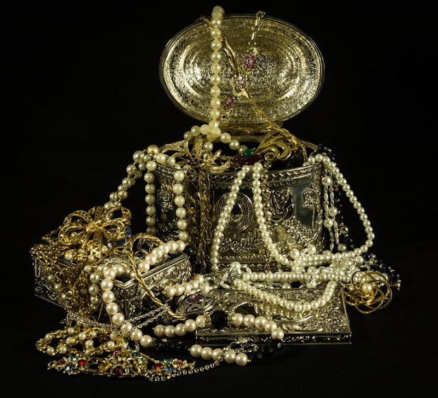 A history of jewellery