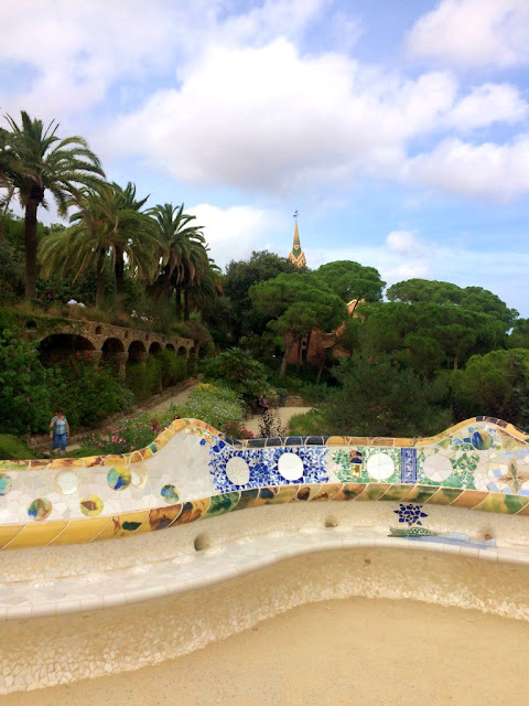 Park Guell w Barcelonie, dzieło Antonio Gaudi, co warto zwiedzić, jak dojechać, gdzie kupić bilety