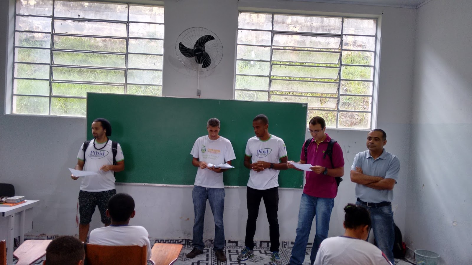 Pibidianos da Escola Municipal Dr. João Antunes Oliveira Iniciam na Escola os Trabalhos do Ano Pibidianos da Escola Municipal Dr. João Antunes Oliveira Iniciam na Escola os Trabalhos do Ano