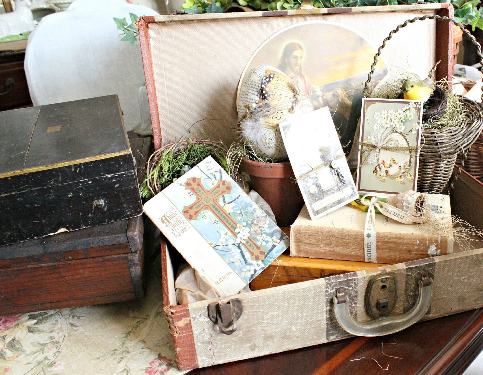 Vintage Seed Box Vignette For Spring - MY WEATHERED HOME