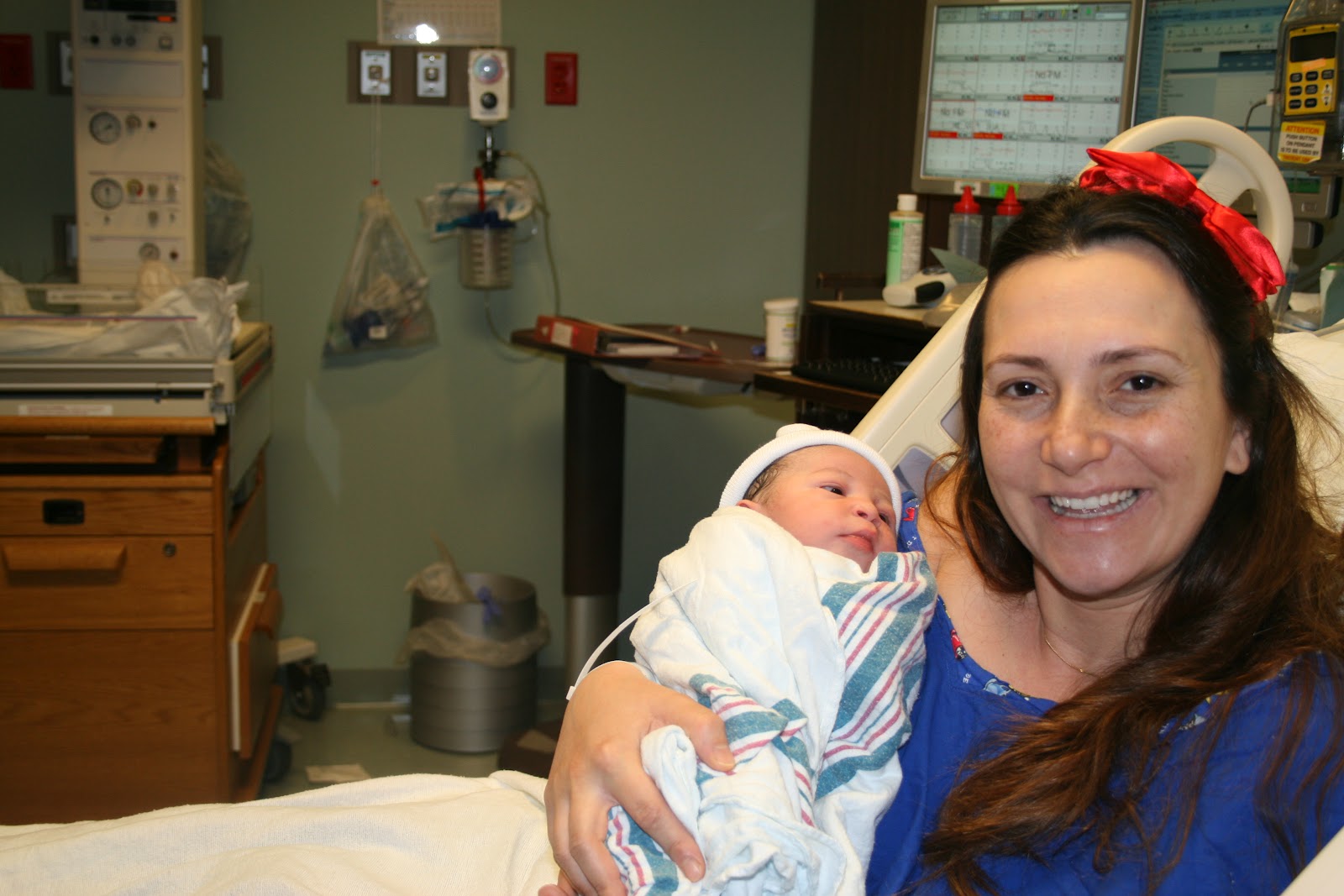 Asya�dan Haber Var Atlas�ın Doğum Heyecanı ve Aklımda