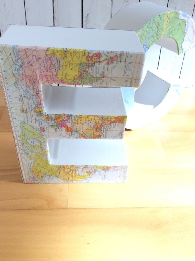 letras-de-cartón-con-mapas