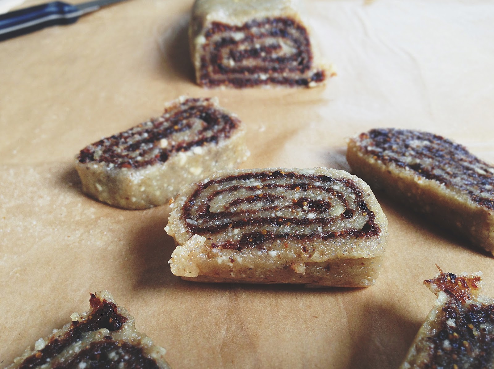 made-to-create-raw-fig-newton-rolls