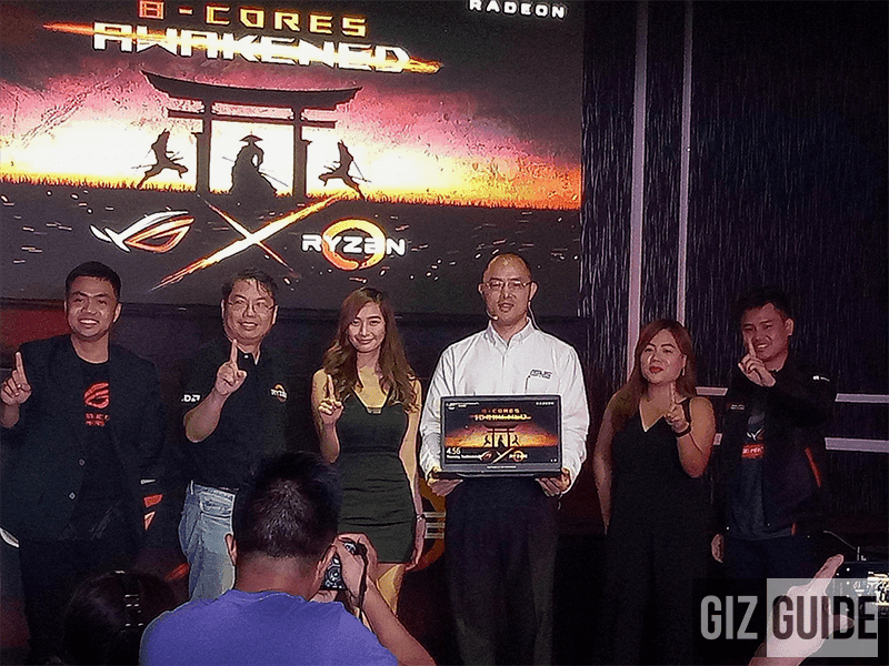 ASUS Country Manager George Su holding the ROG Strix GL702ZC ASUS Country Manager George Su holding the ROG Strix GL702ZC