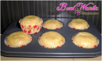 Resepi Mudah Muffin Pisang Sukatan Cawan. Cara Buat Muffin Pisang Gebu. Muffin Pisang Sedap Simple Senang