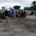 Família arromba portão de cemitério na PB para poder sepultar corpo de bebê; vídeo