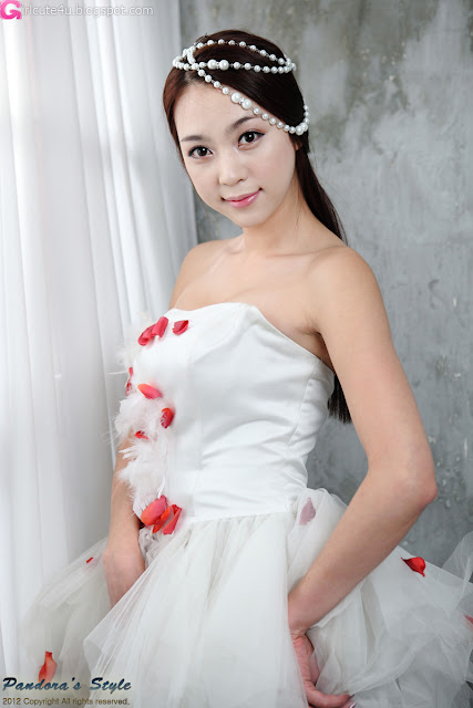Xxx Nude Girls Ju Da Ha In Wedding Dress