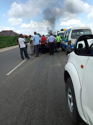  Photos: One dead, another injured as cultists ambush SARS operatives along East-West Road, Rivers State