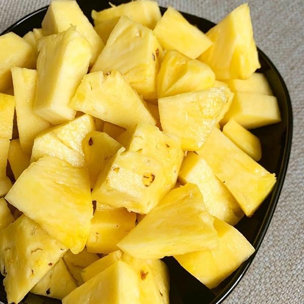 Buah nanas untuk mix jus Buah nanas untuk mix jus