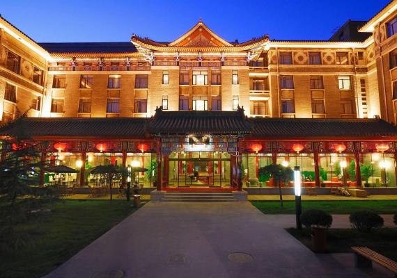 44 most haunted hotels around the world and the spooky stories behind them 13
