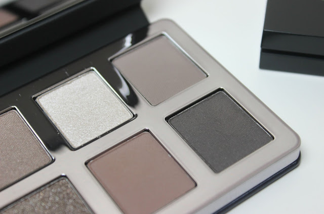 A picture of the limited edition Bobbi Brown Greige Collection Greige Eye Palette