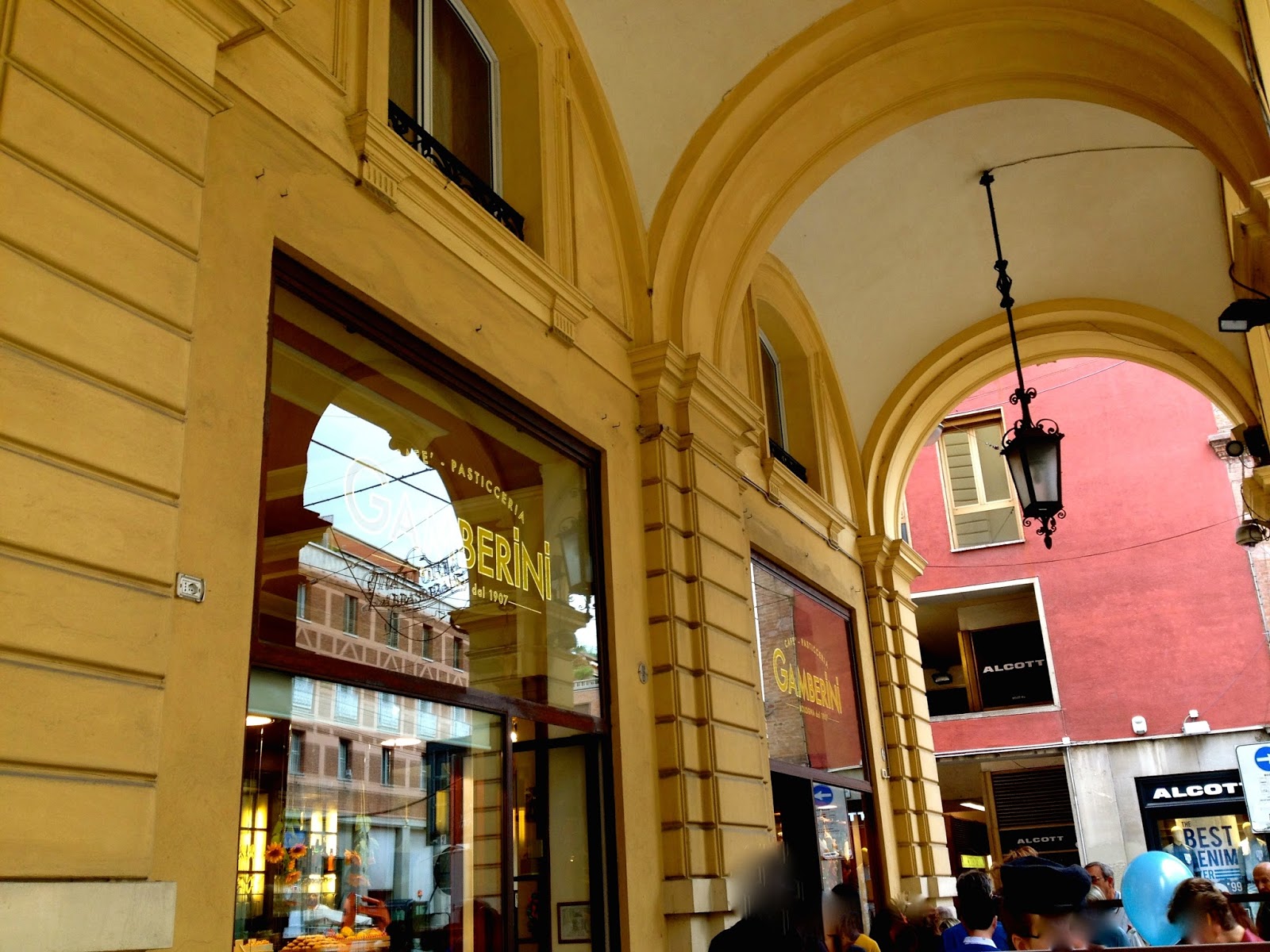 Facciamo un giro in centro? Gamberini Caffetteria