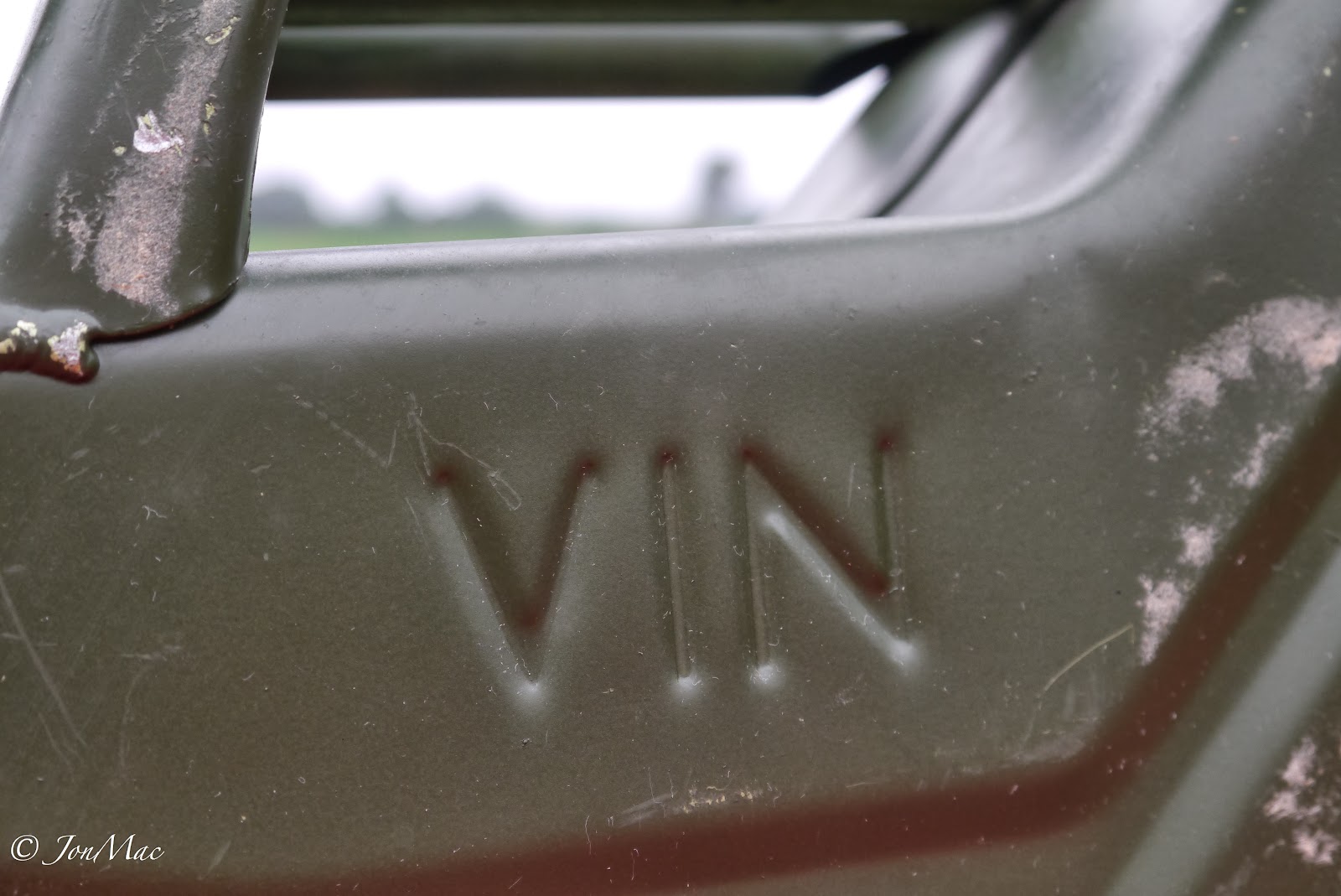 Jon Mac.Spoon Carving First Steps French ( Jerry can ) wine carriers.