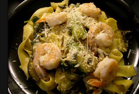 Lemon Pepper Pasta with Seasoned Shrimps
