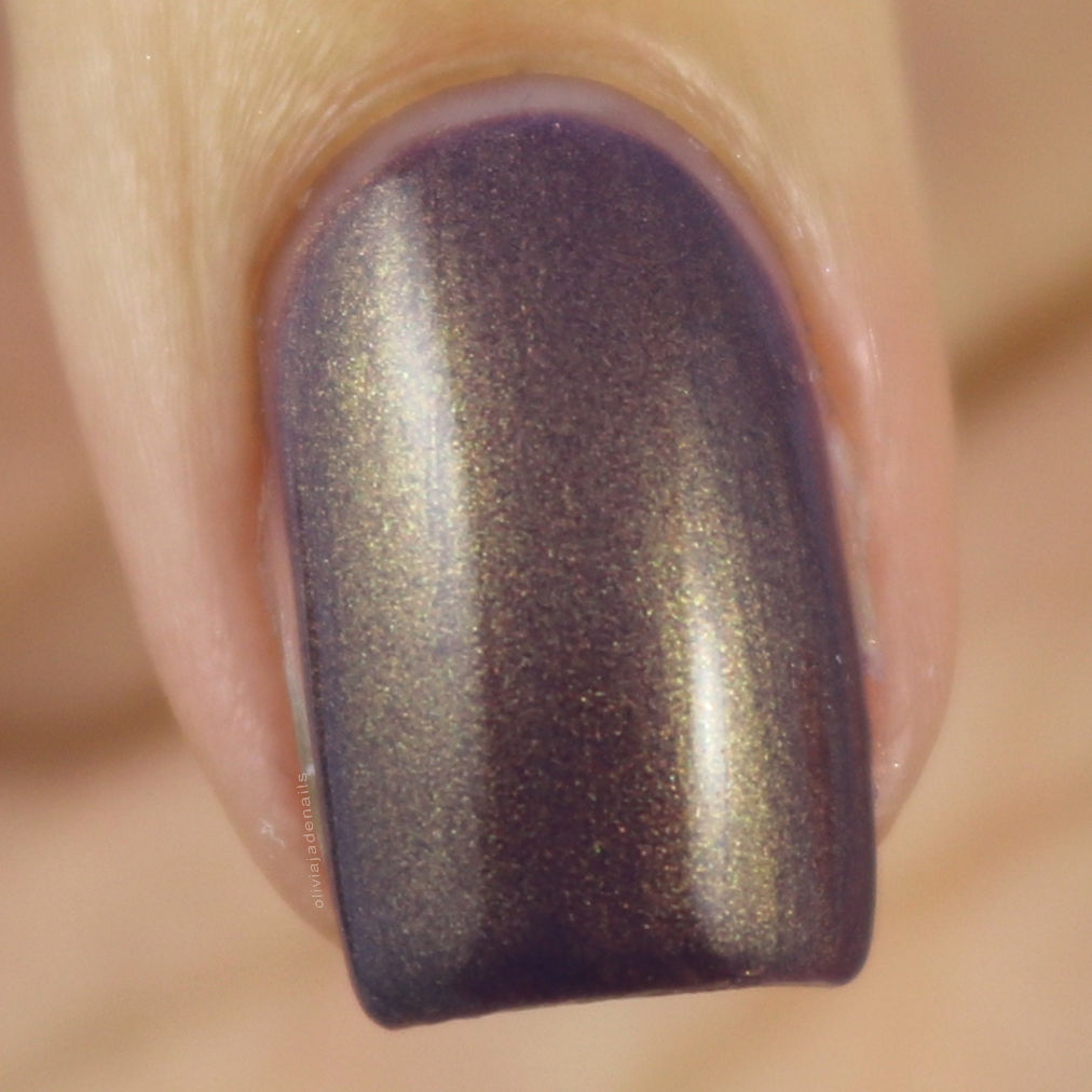 Emily de Molly Voice Of My Love swatched by Olivia Jade Nails