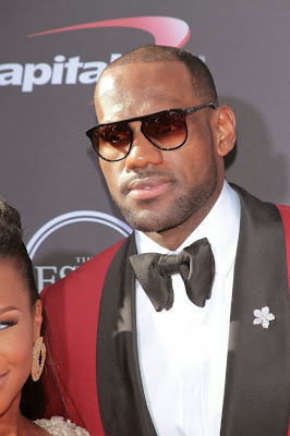 Celebrity Hair Loss: TMZ: LeBron James in Hair Loss Denial