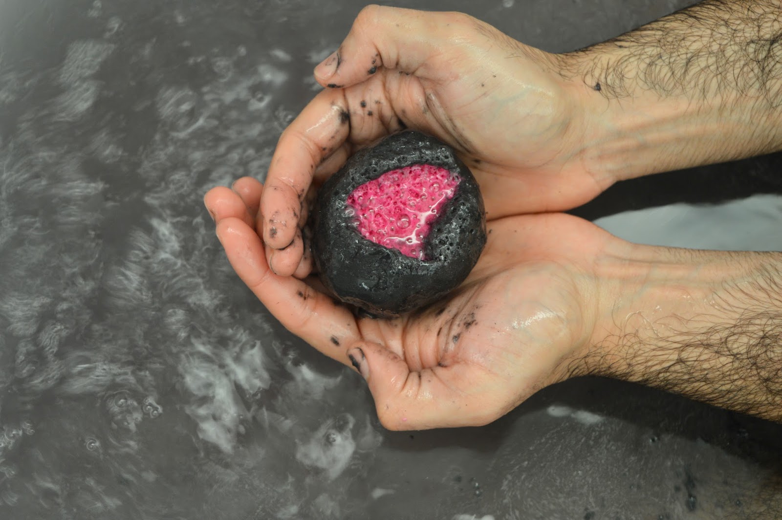Lush secret arts jelly bomb