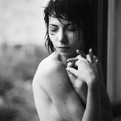 http://andreeachiru.tumblr.com/